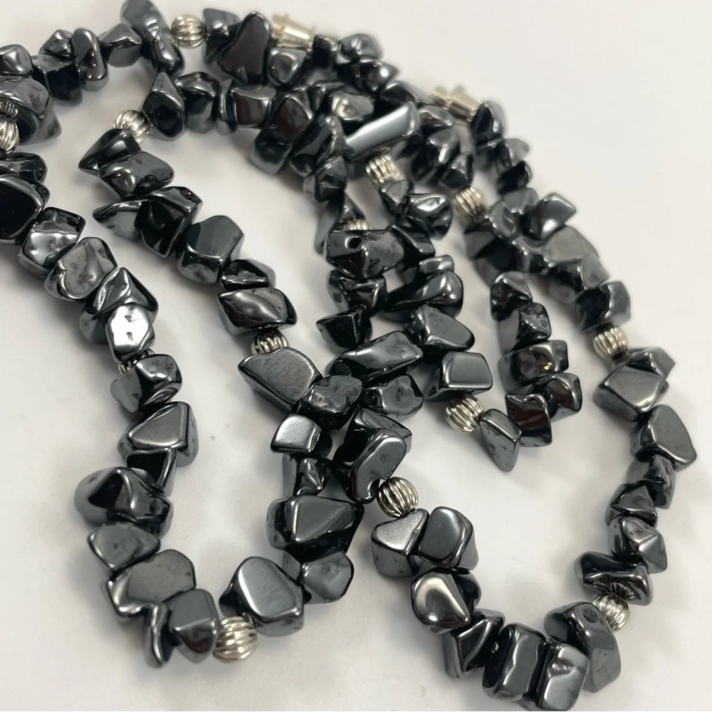 Beautiful Unsigned Hematite Nugget Silver Tone Beaded Statement Collar Necklace
